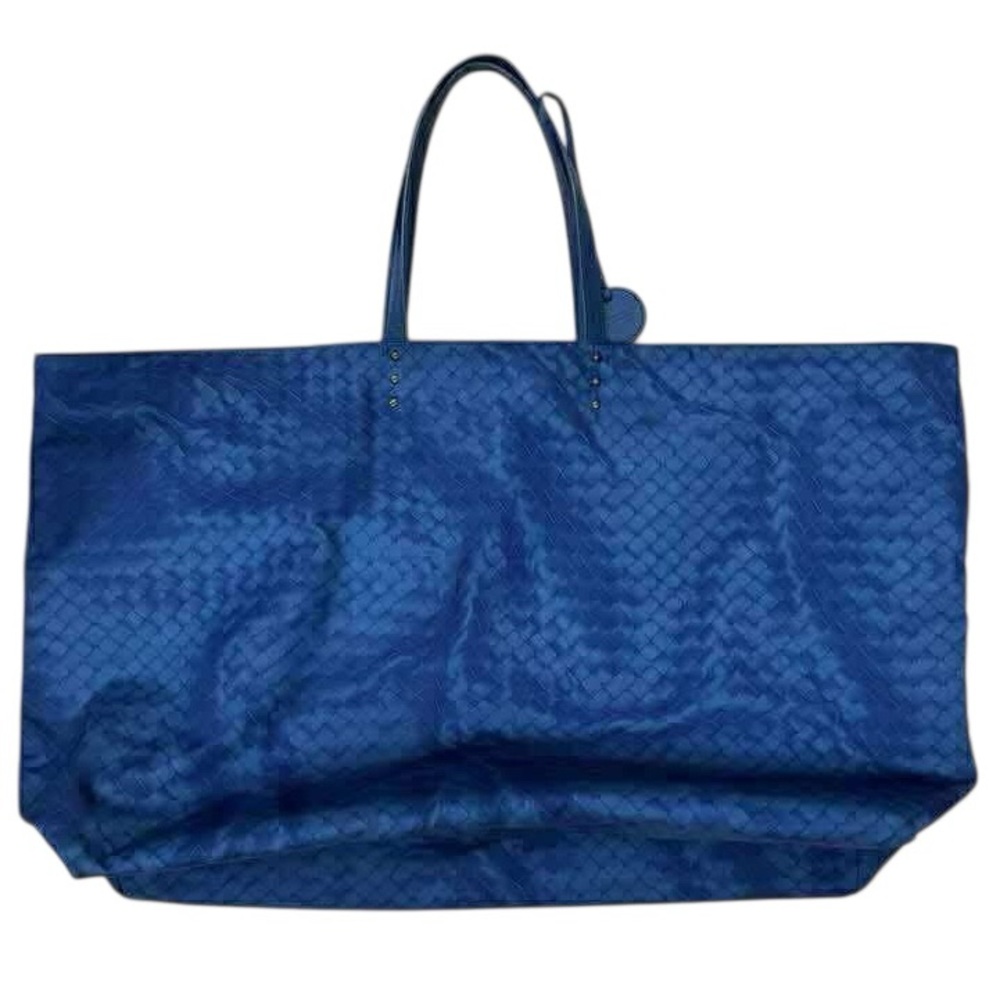 Bottega Veneta Spacious Blue Nylon Tote Bag with Sturdy Handles
